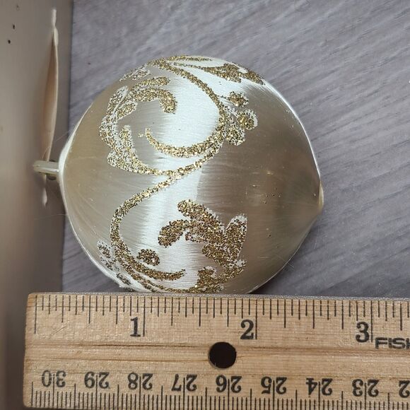 Vintage Unbreakable Kind Ornaments By Bradford Round Red White Glitter Box Of 6 - Picture 4 of 4